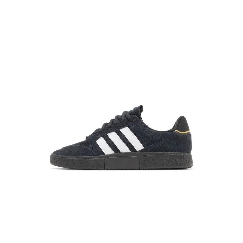 Кроссовки Adidas Tyshawn Low 'Black White Gold Suede' 3