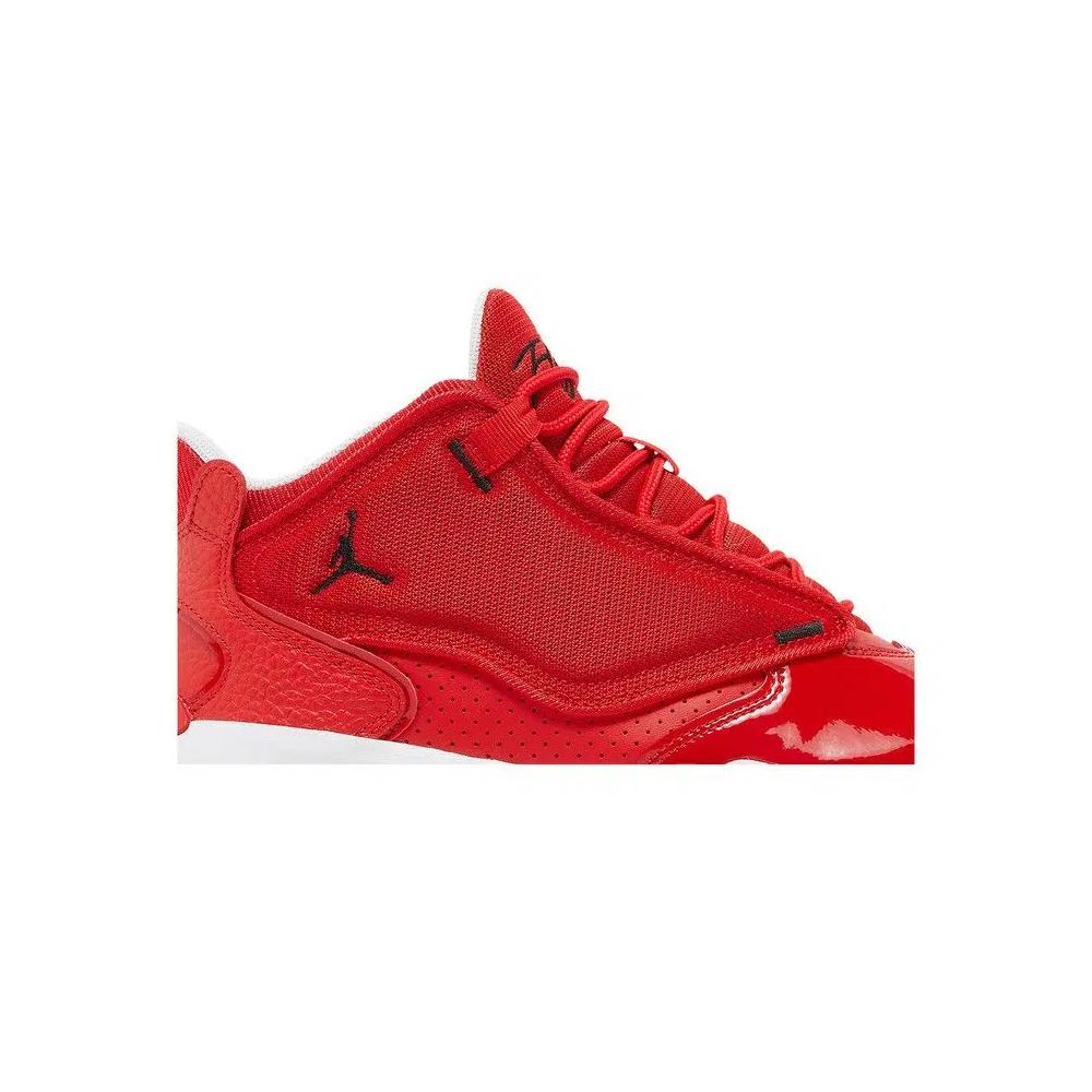 Кроссовки Air Jordan Max Aura 4 'University Red' 2