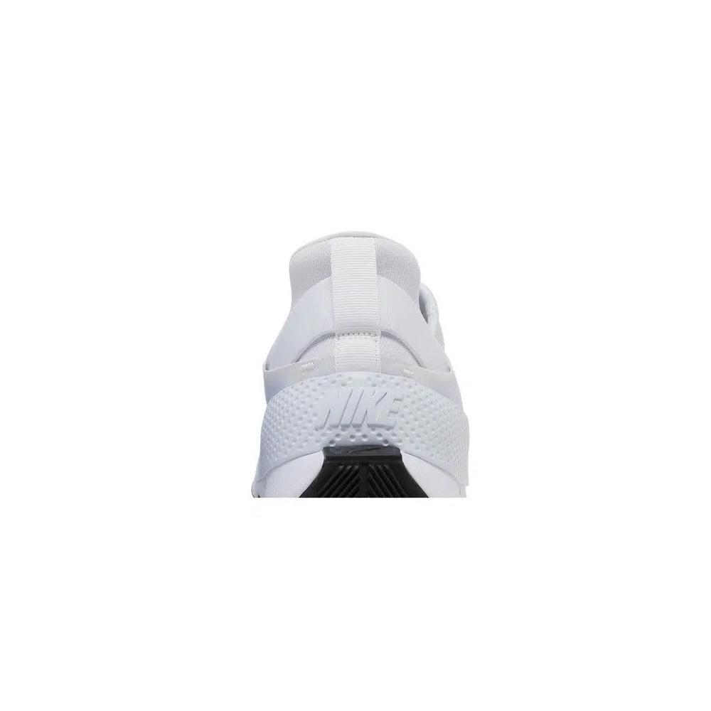 Повседневные кроссовки Nike Wmns GO FlyEase 'White Black' 7