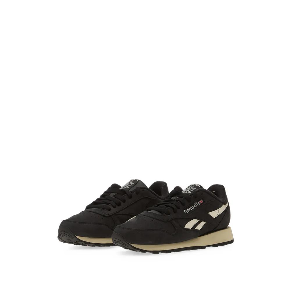 Classic perforated sneakers 2