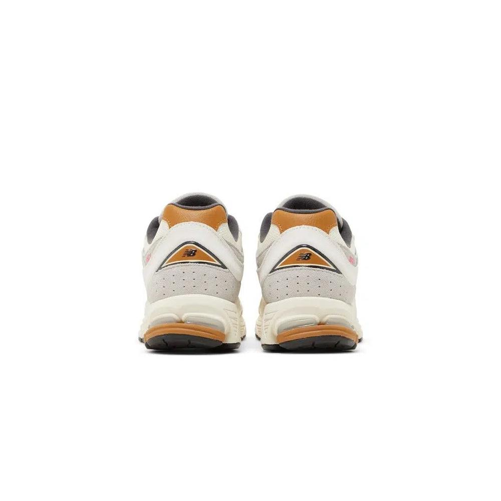 Кроссовки New Balance 2002R 'Warm Alpaca' 6