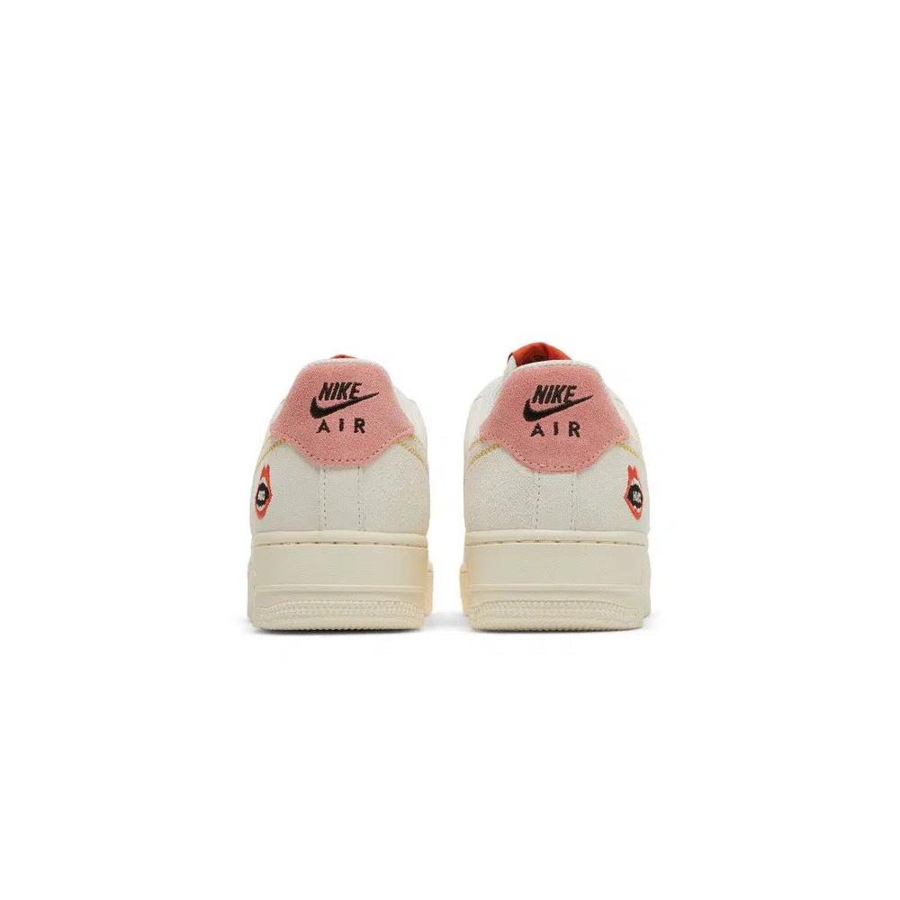 Кроссовки Nike Wmns Air Force 1 '07 'Peace' 6