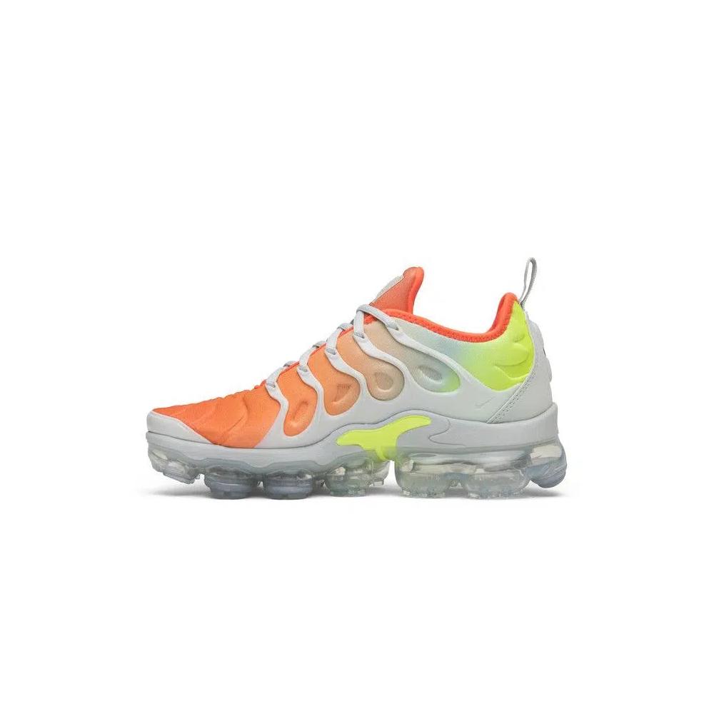 Кроссовки Nike Wmns Air VaporMax Plus 'Reverse Sunset' 3