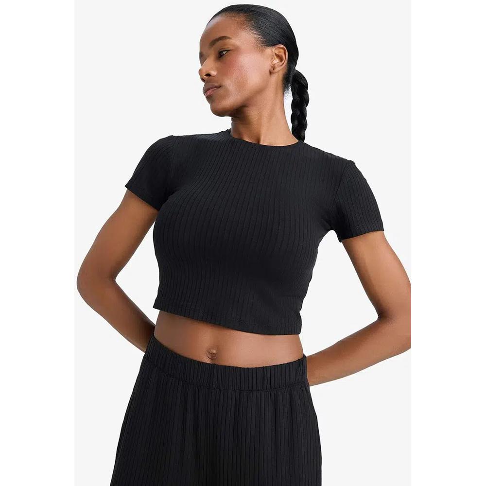 Спортивный топ Active Crop Top 4