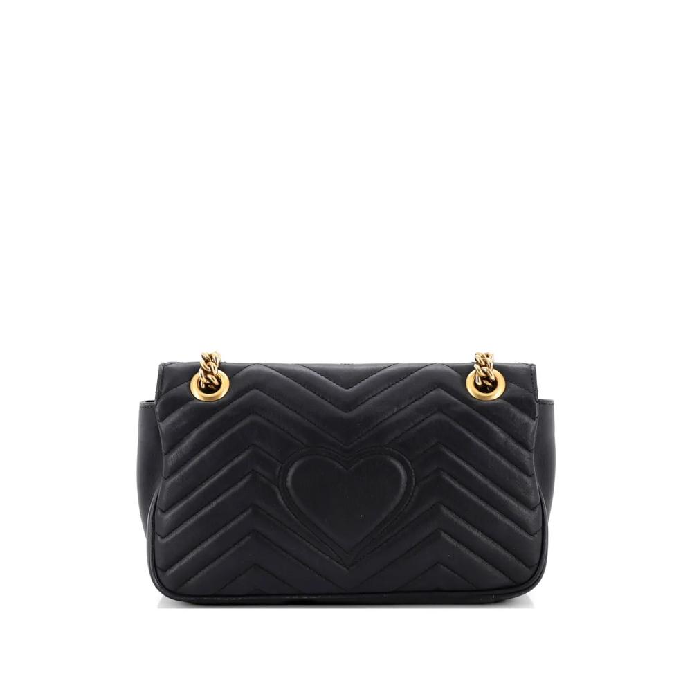 Сумка на плечо GG Marmont Flap Bag Matelasse Leather Medium 2