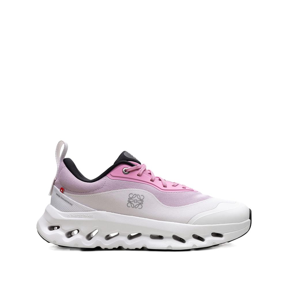 Кроссовки Cloudtilt 2 Pink/White из коллаборации с Loewe 1