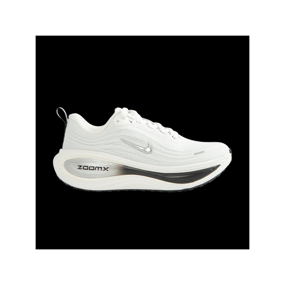 Беговые Nike Wmns Vomero Plus 'Summit White Металлик Серебро Сейл' 1
