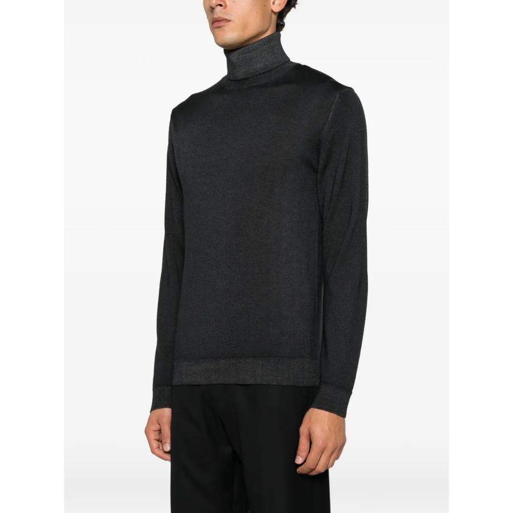 roll-neck sweater 3