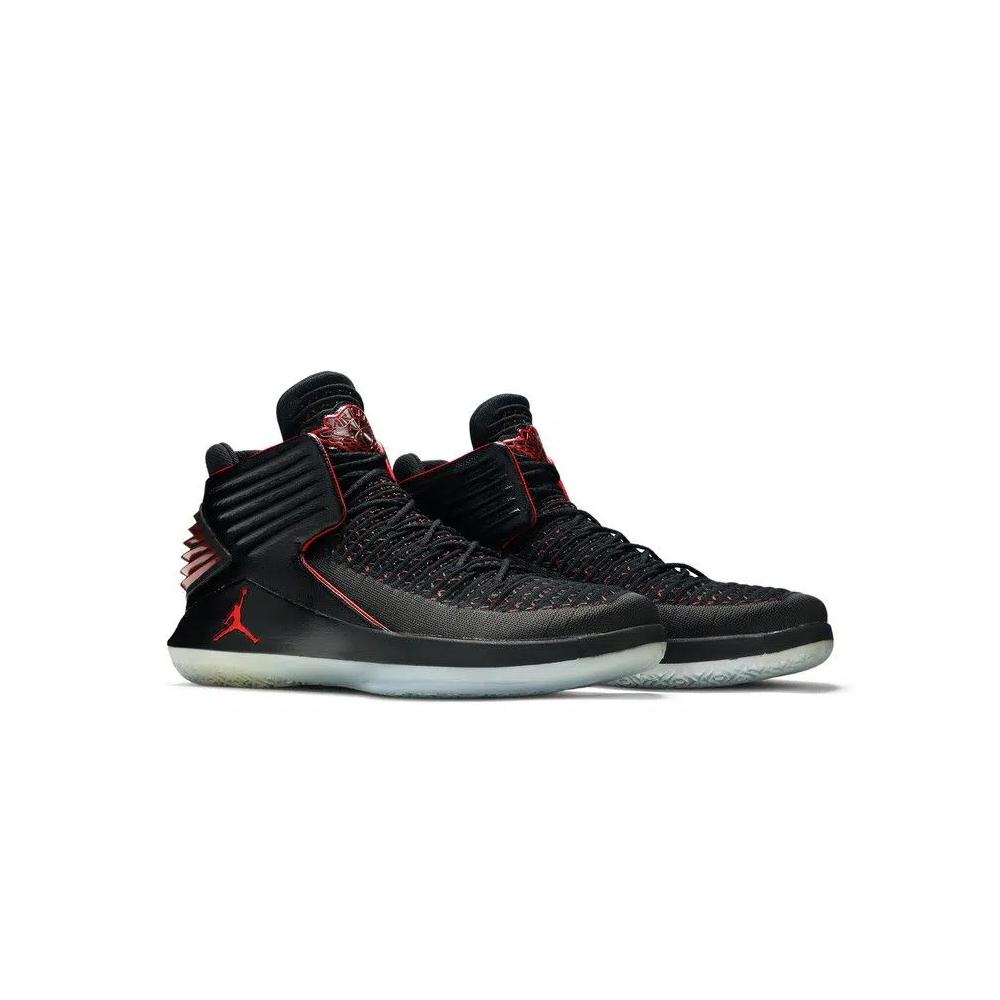 Кроссовки Air Jordan 32 «Banned» 8