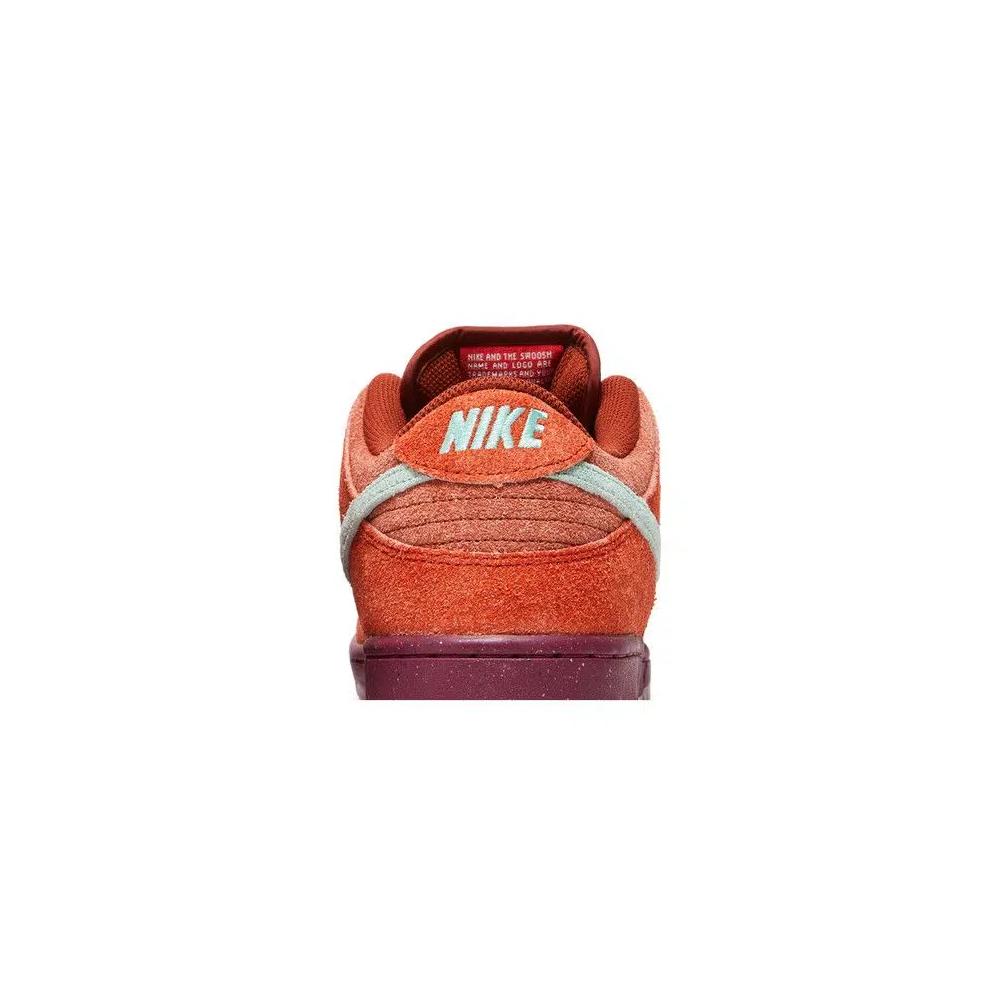 Кроссовки Nike Dunk Low SB 'Mystic Red' 7