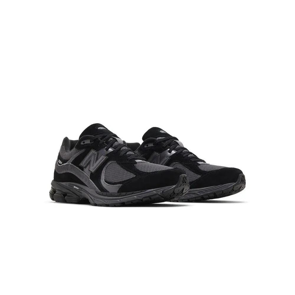 Кроссовки New Balance 2002R 'Black Magnet' 8