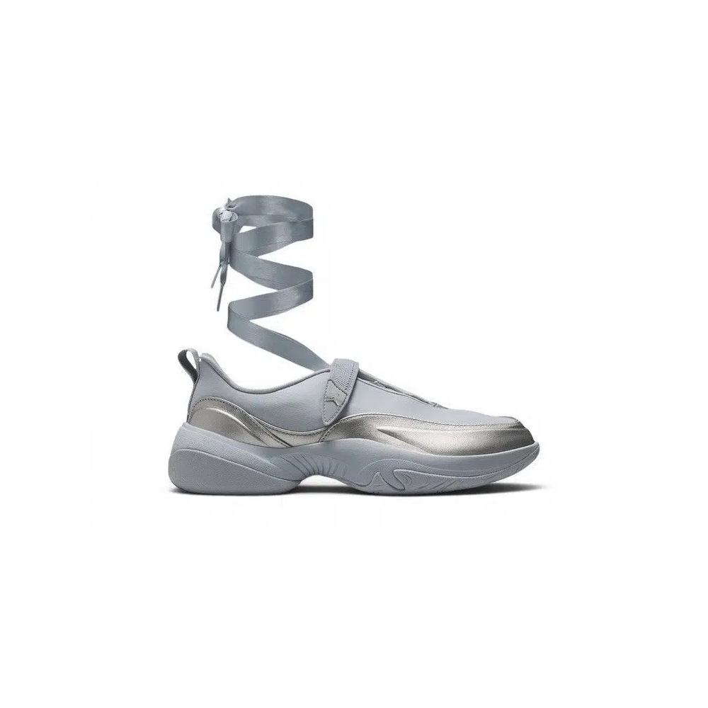 Обувь Wmns Air Jordan Pointe 'Metallic Silver' 1