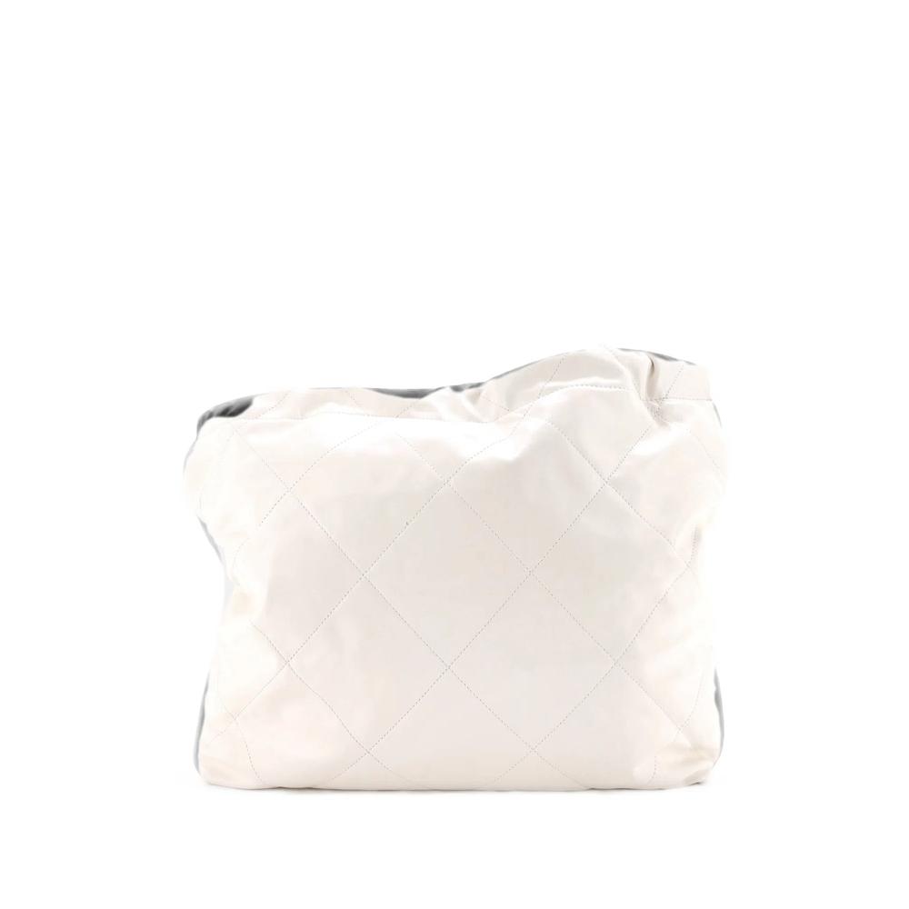 22 Chain Quilted Calfskin Medium hobo bag 4
