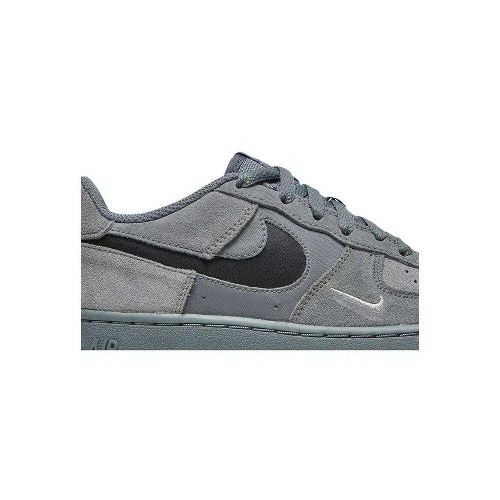 Кроссовки Nike Air Force 1 Low GS 'Cut Out Swoosh - Smoke Grey' 2