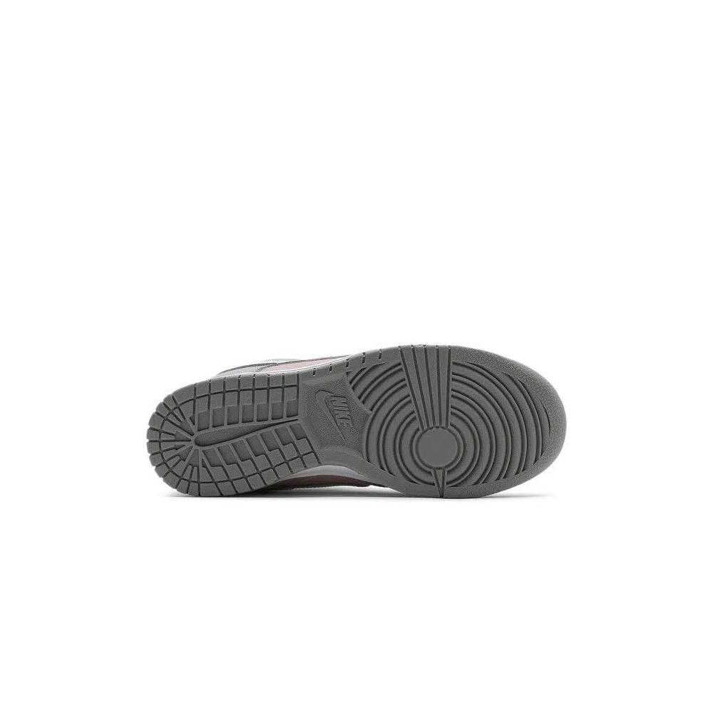 Кроссовки Nike Wmns Dunk Low 'Soft Grey Pink' 5