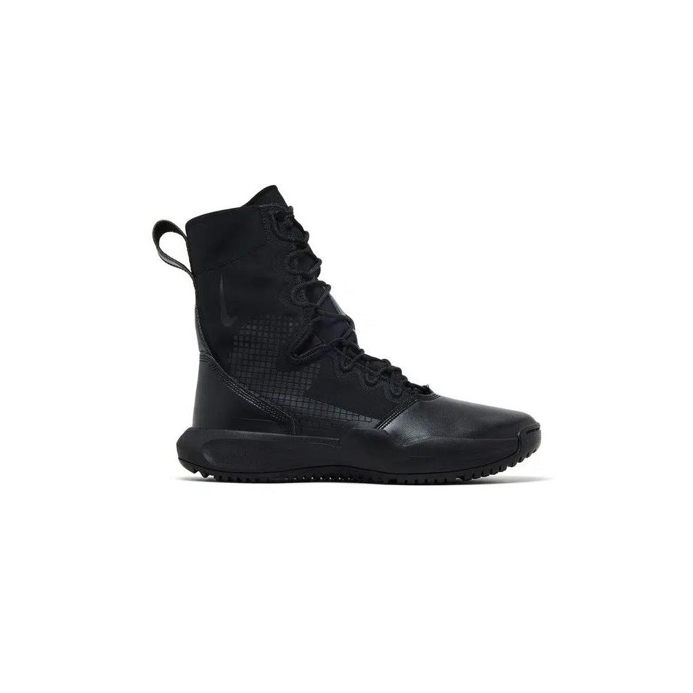 Ботинки Nike SFB B2 «Triple Black» 1