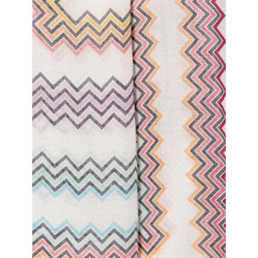 zigzag-print scarf 3