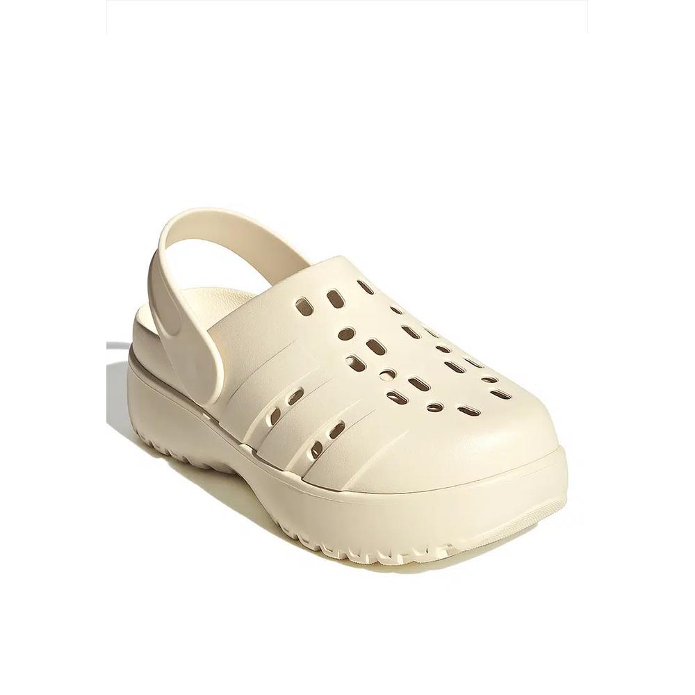 Adilette Сабо на платформе 2