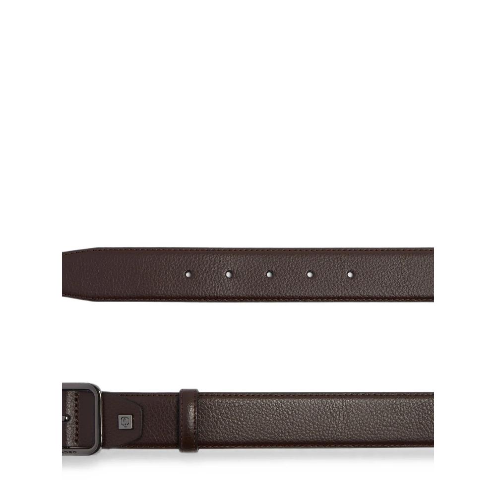 buckle-fastening belt 2