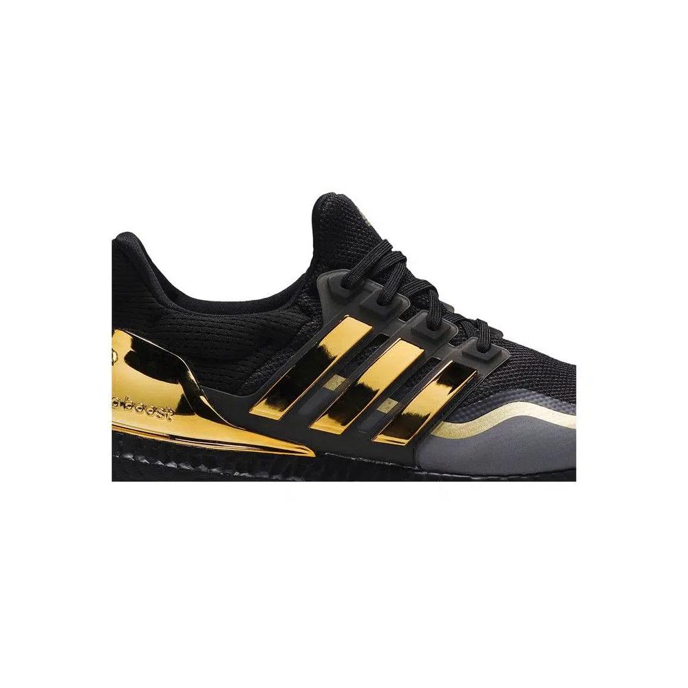 Кроссовки adidas UltraBoost «Metallic Gold» 2