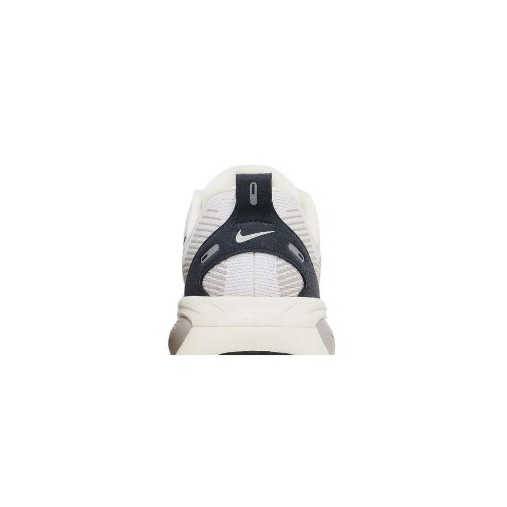 Кроссовки Nike Vomero 18 'Run Pack' 7