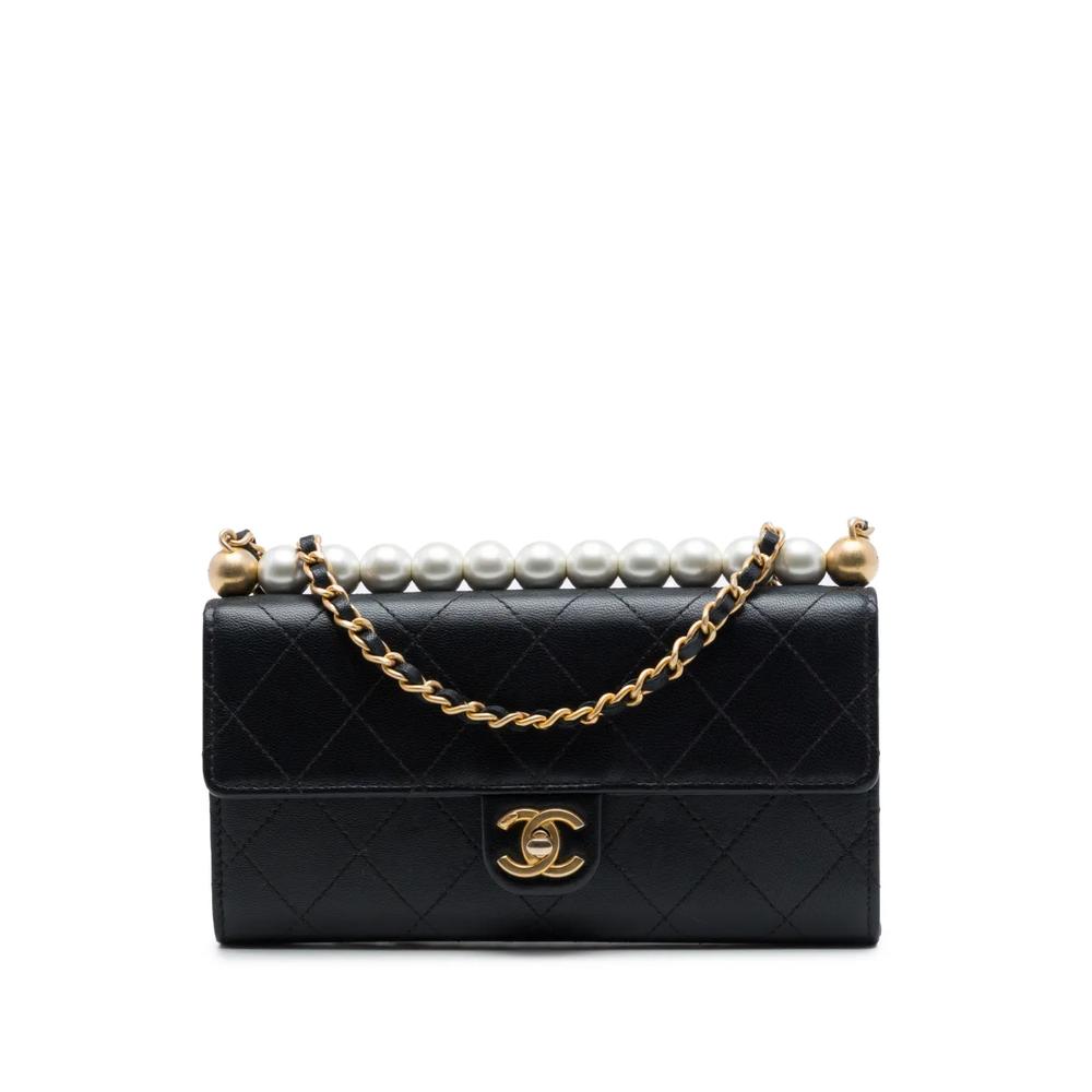 Стеганая сумка через плечо Quilted Goatskin Chic Pearls Clutch with Chain (2019 год) 1