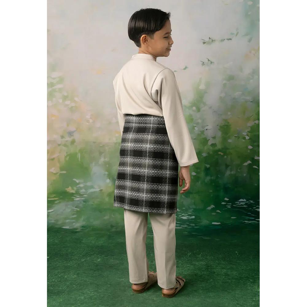 Комплект Farid Baju Melayu с саронгом 2