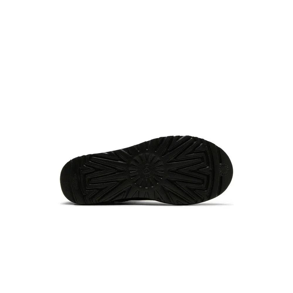 Ботинки UGG Wmns Classic Short II 'Black' 4