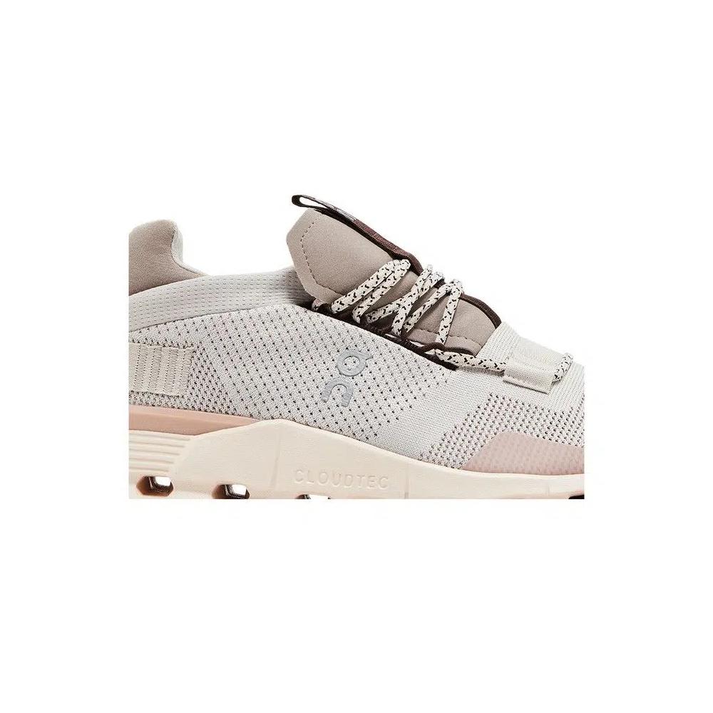 Беговые кроссовки для выступлений ON Wmns Cloudnova 'Pearl Shell' 2