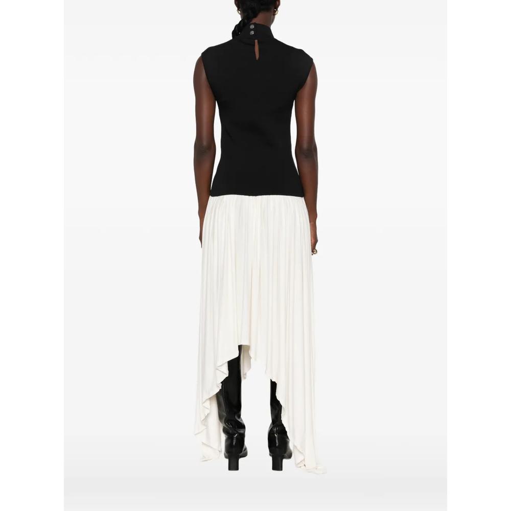 high-neck sleeveless top 4