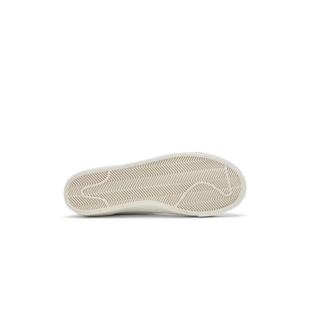 Кроссовки Nike Wmns Blazer Mid '77 Essential 'White Metallic Silver' 4