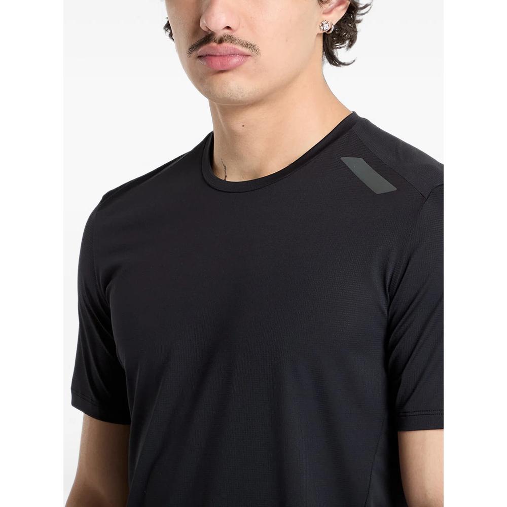 Tech T-shirt 3