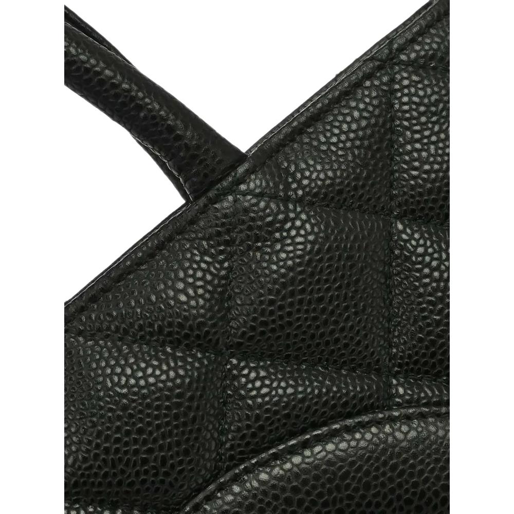 2009 Medallion quilted tote bag 7