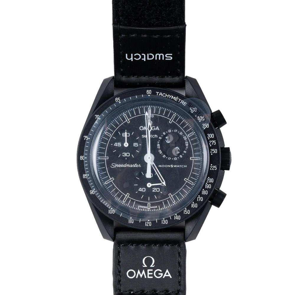 Наручные часы Mission to Moonphase Snoopy 42 мм из коллаборации со Swatch 2