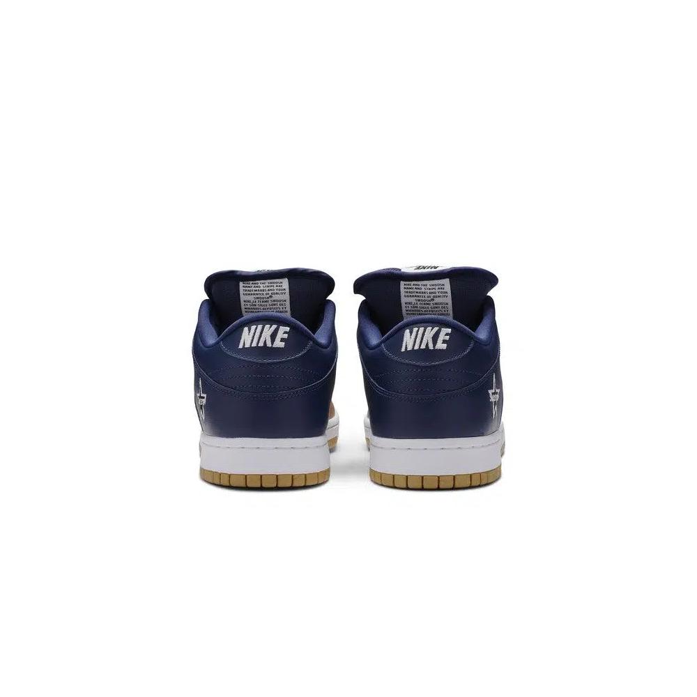 Кроссовки Supreme x Nike Dunk SB Low QS 'Metallic Gold' 6