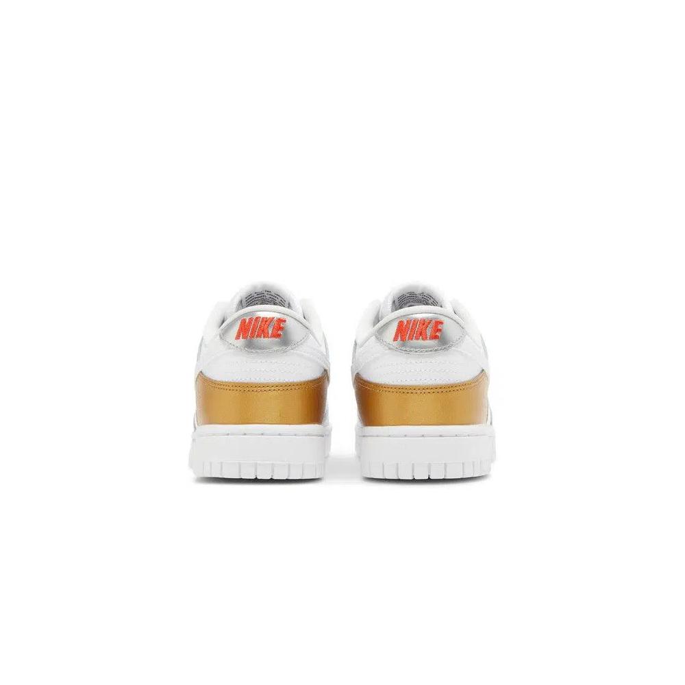 Кроссовки Nike Wmns Dunk Low SE 'Silver Gold Metallic' 6