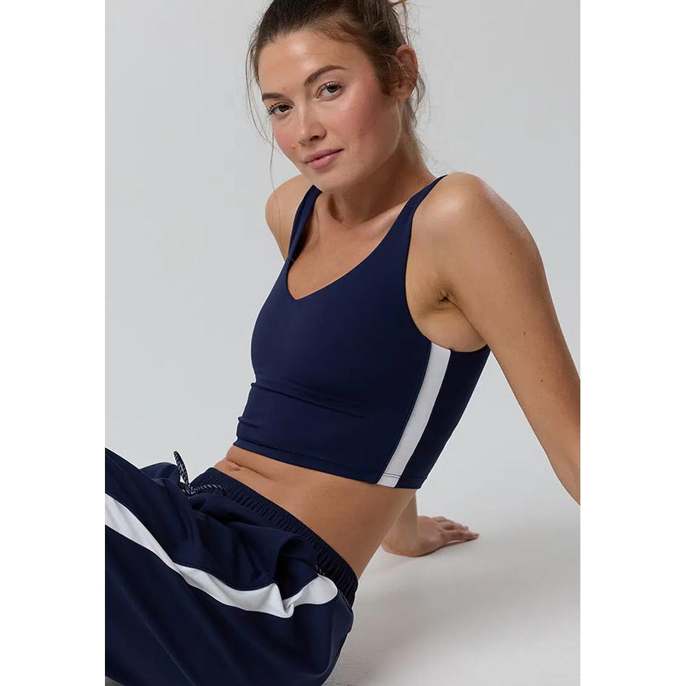 Спортивный бюстгальтер Real Me Track Low Key Longline 4