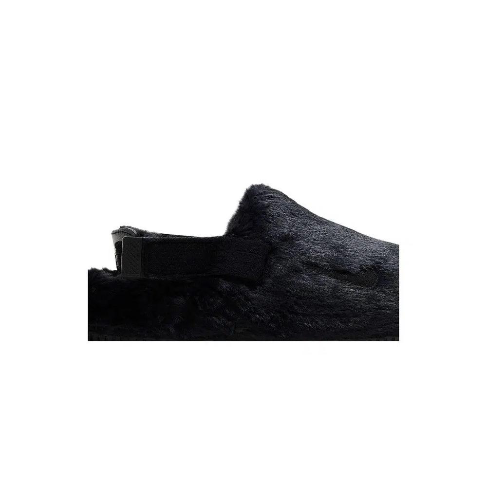 Мюли Nike Wmns Calm Mule SE 'Triple Black Fur' 2