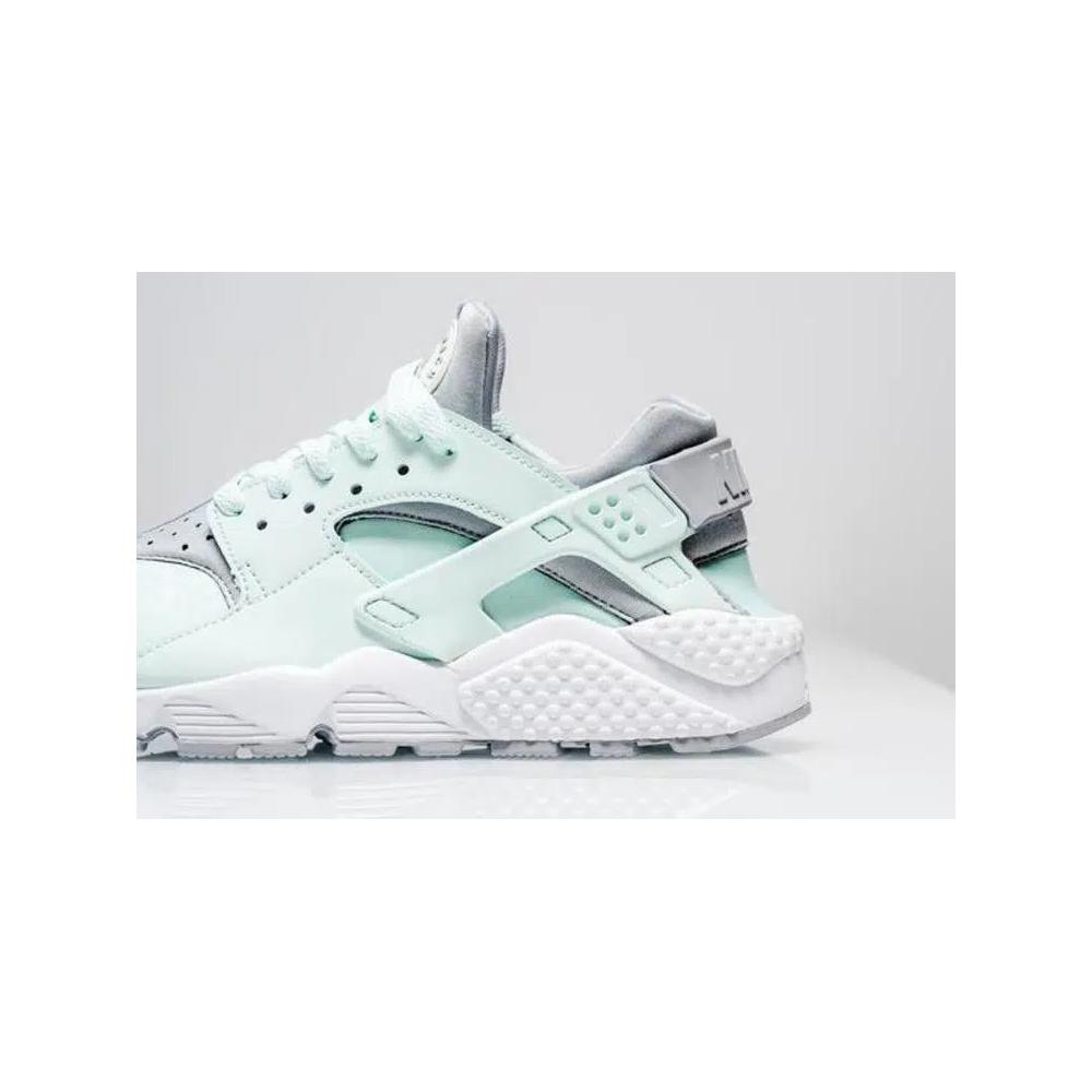 Кроссовки Nike Wmns Air Huarache Run 'Igloo' 7