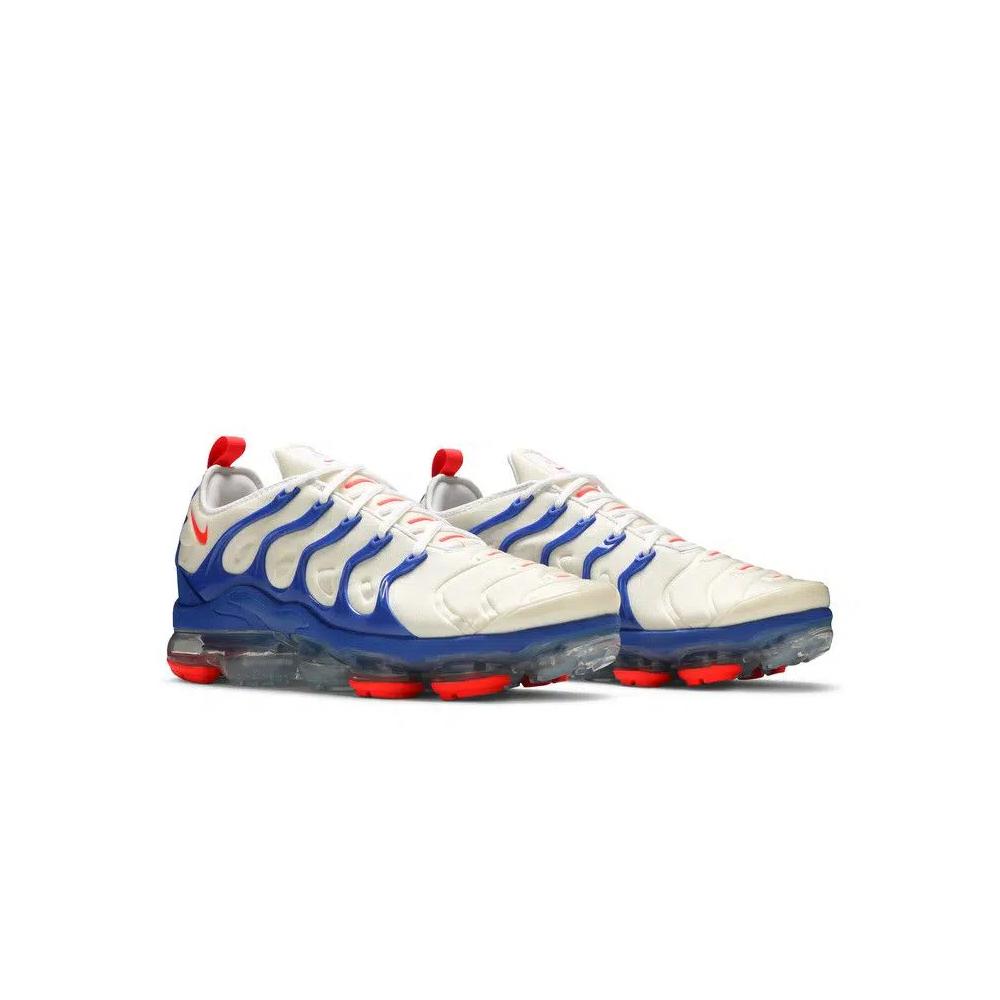 Кроссовки Nike Air VaporMax Plus 'Coconut Milk Hyper Royal' 8