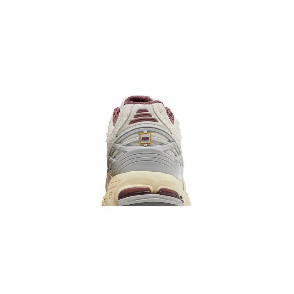 Кроссовки New Balance 1906R 'White Burgundy' 7