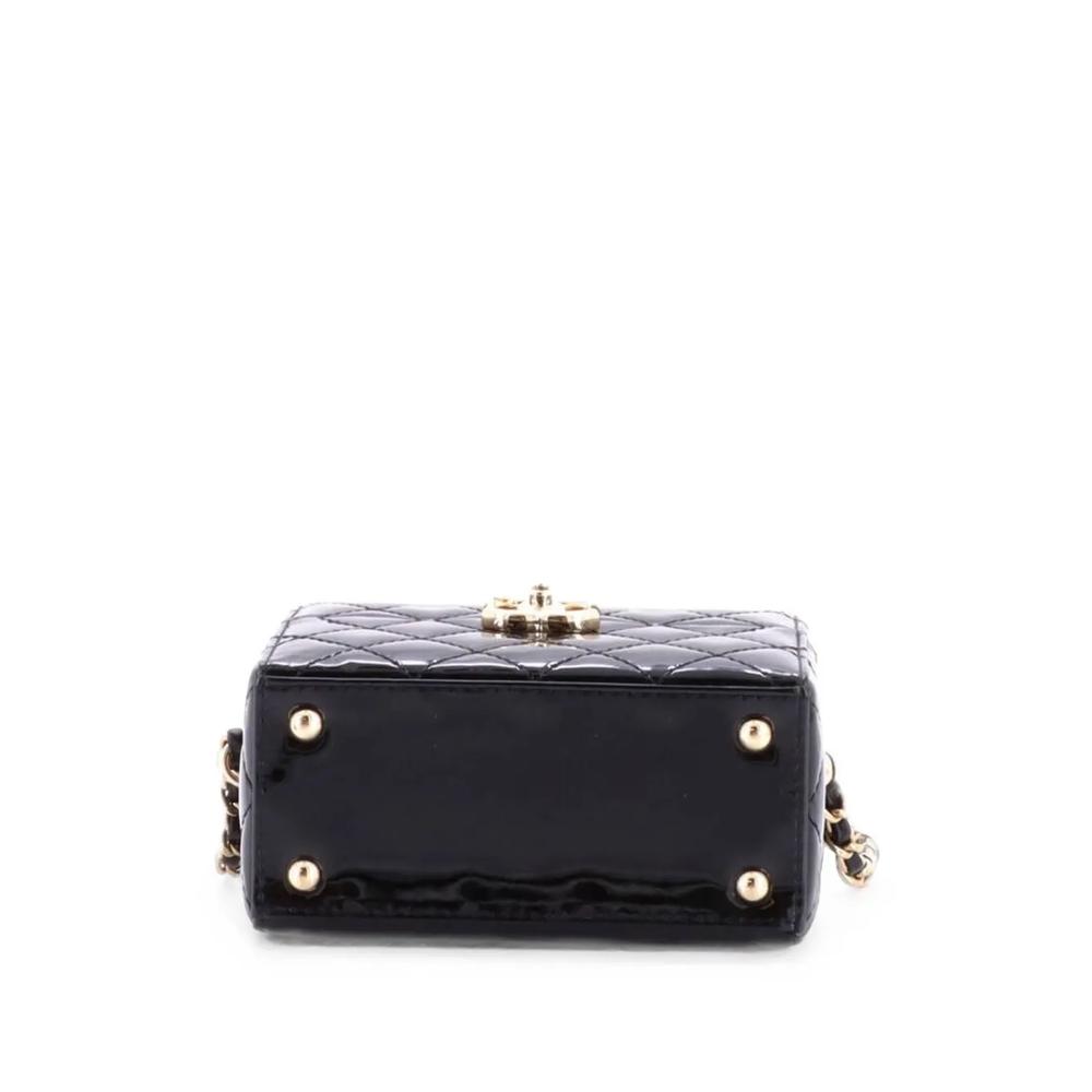 Стеганый клатч Top Handle Box Chain Quilted Patent 4