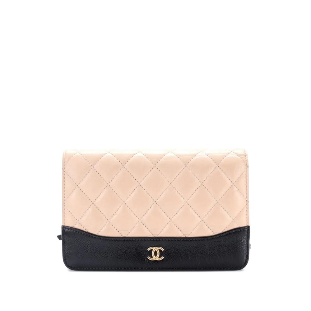 Сумка через плечо Gabrielle Wallet on Chain Quilted Aged Calfskin 1