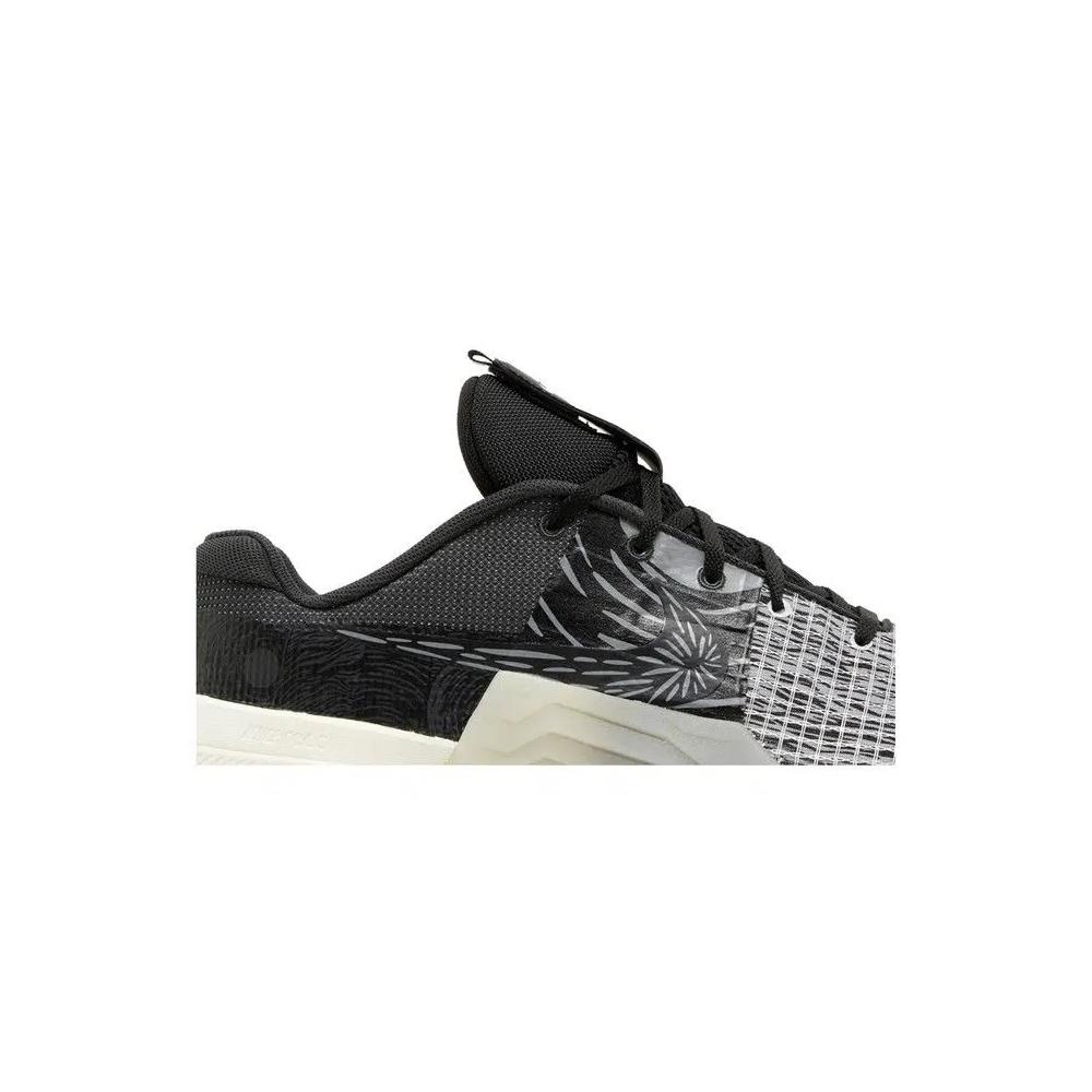 Кроссовки Nike Metcon 8 AMP 'Dark Smoke Grey' 2