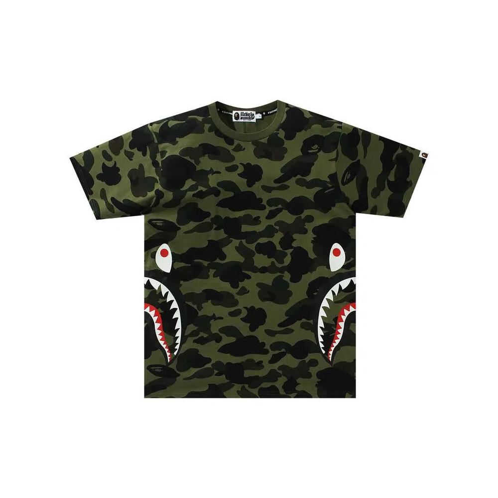 Футболка BAPE 1st Camo Side Shark Tee 'Зеленый' 1