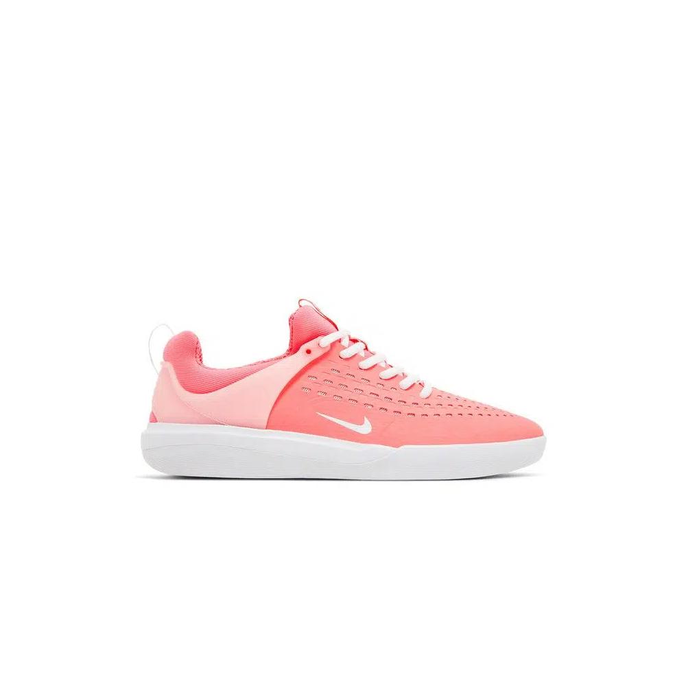 Кроссовки Nike Zoom Nyjah 3 SB 'Hot Punch' 1