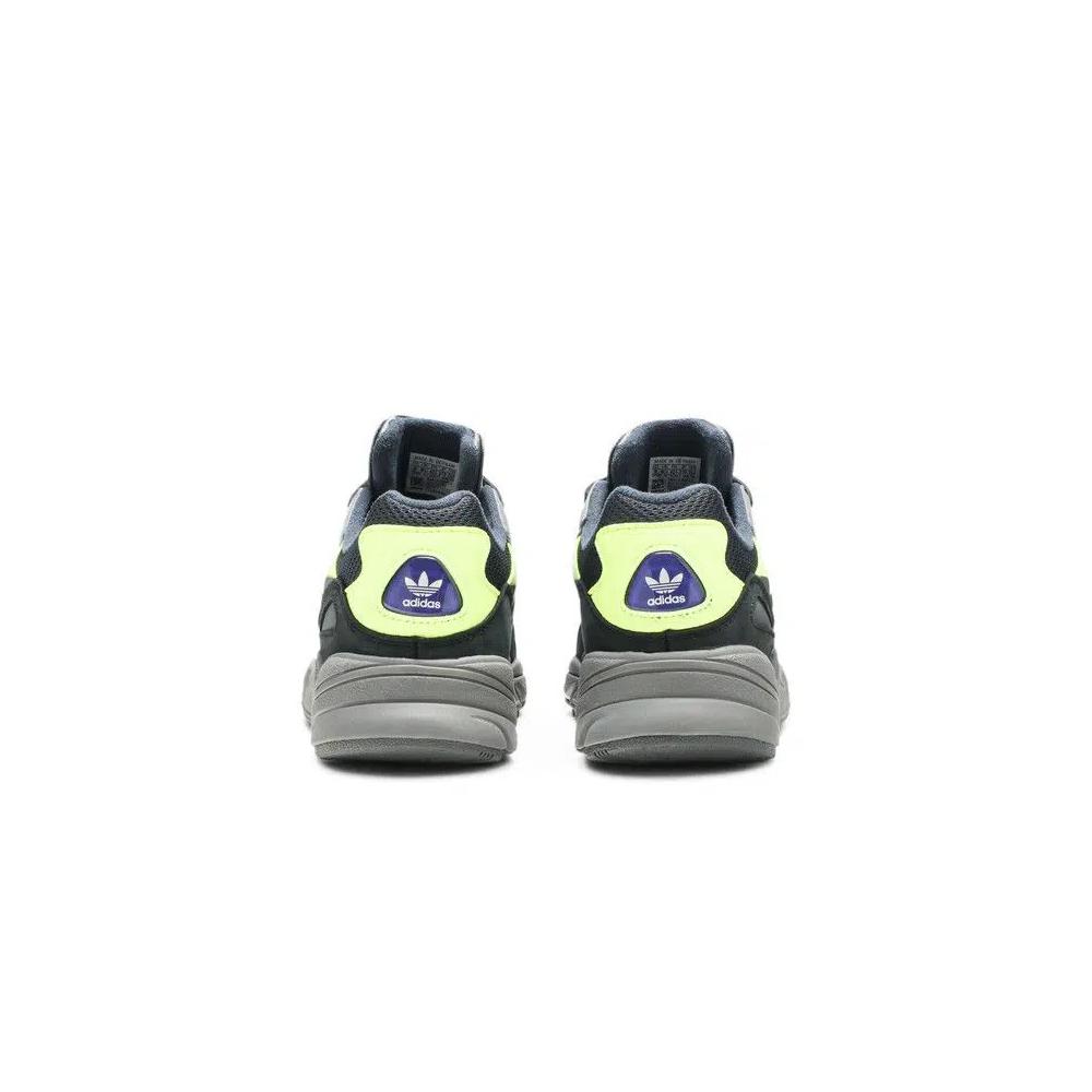 Кроссовки adidas Yung-96 'Carbon' 6
