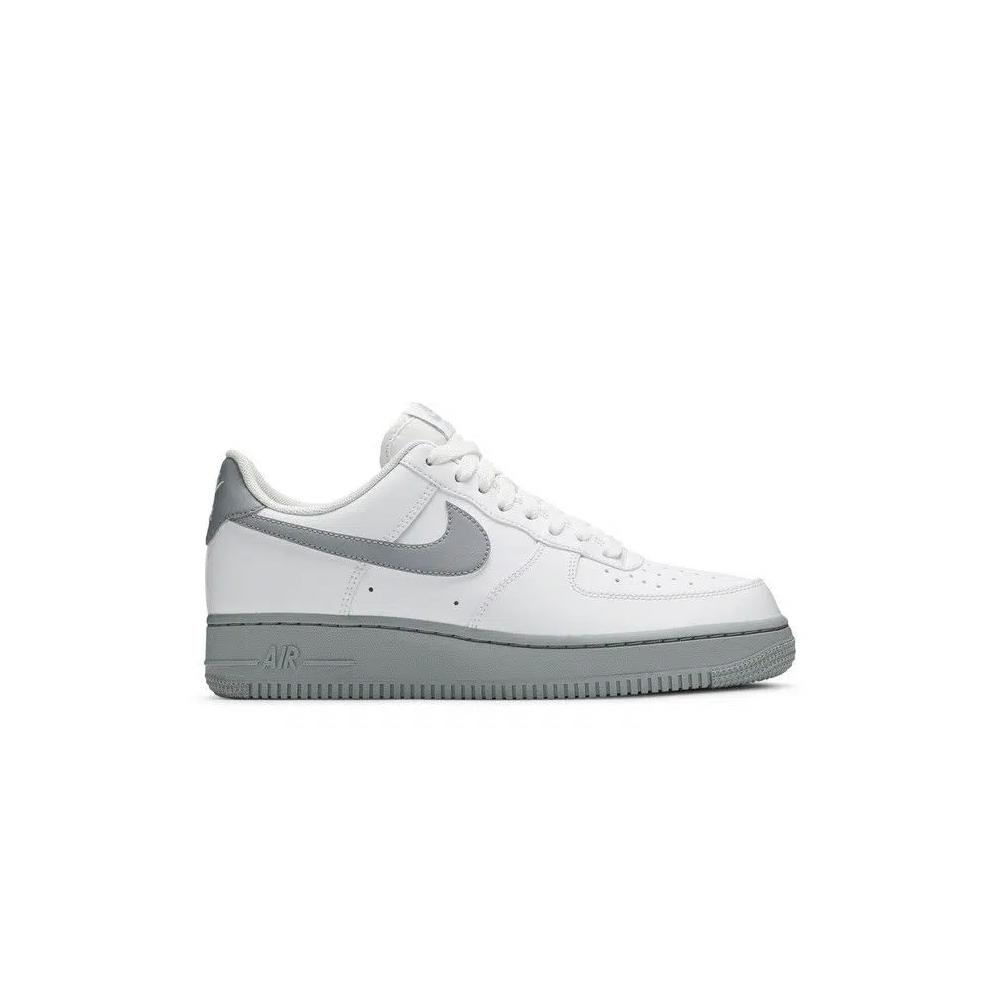 Кроссовки Nike Air Force 1 '07 'White Grey Sole' 1
