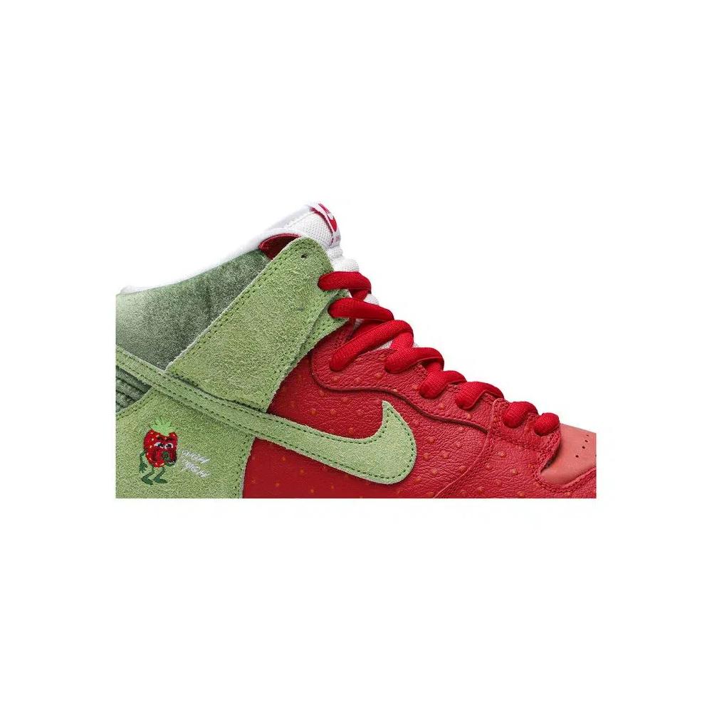 Кроссовки Nike Dunk High SB 'Strawberry Cough' 2