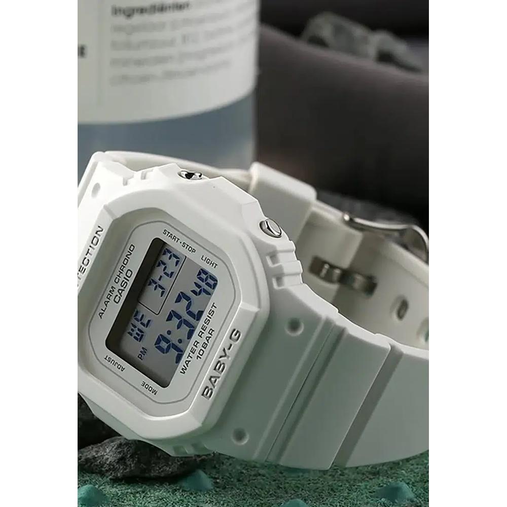 Женские цифровые спортивные часы BGD-565U-7DR, белый ремешок из смолы 4
